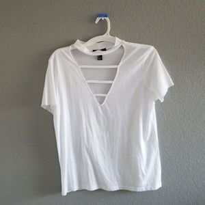 White choker neck ladder tee